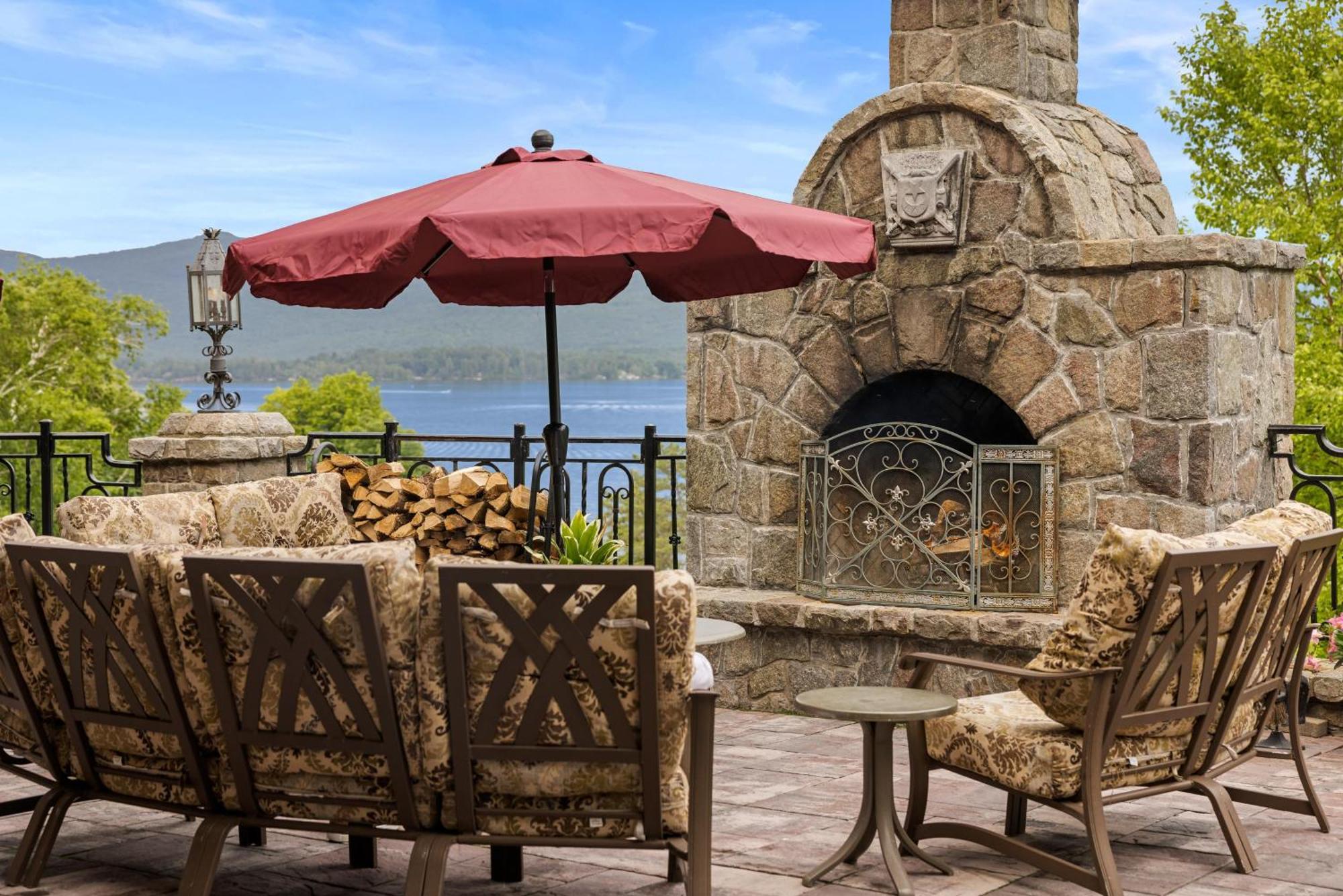 The Inn At Erlowest Lake George Exterior foto